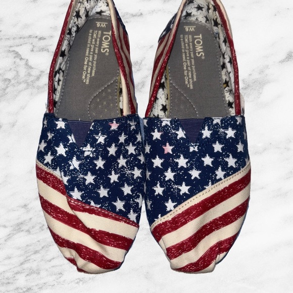 Toms Shoes - TOMS American Flag Canvas Shoes